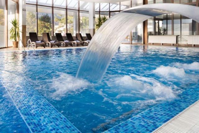 Devin Spa Hotel エクステリア 写真